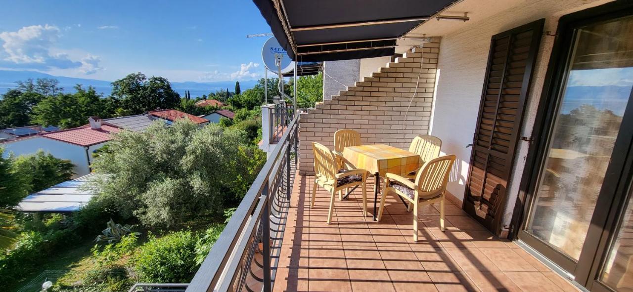 Apartments Italo By El-Pi Tours Njivice Exterior foto